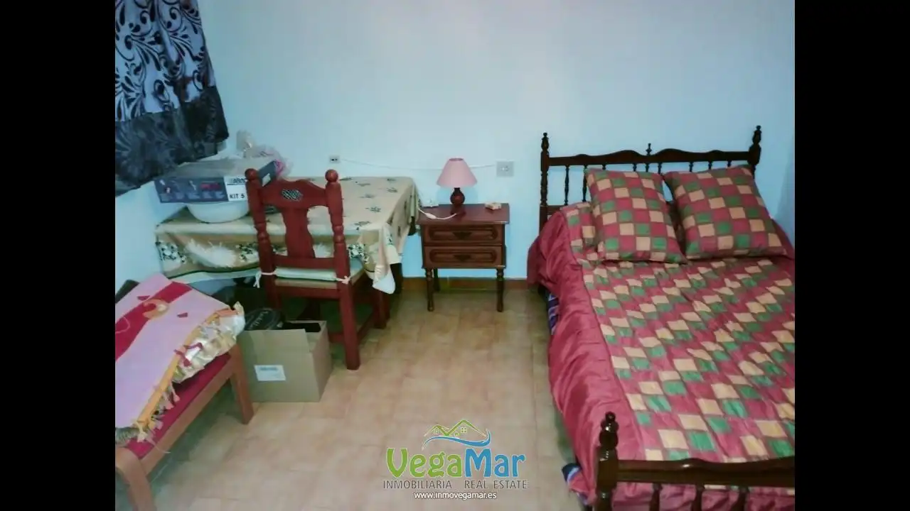 Habitación de Edificio en venta en Nerja