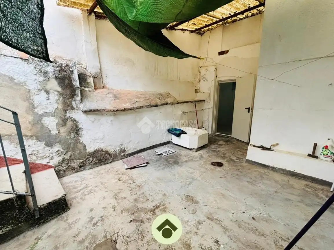 Detached homes for sale in El Carpio