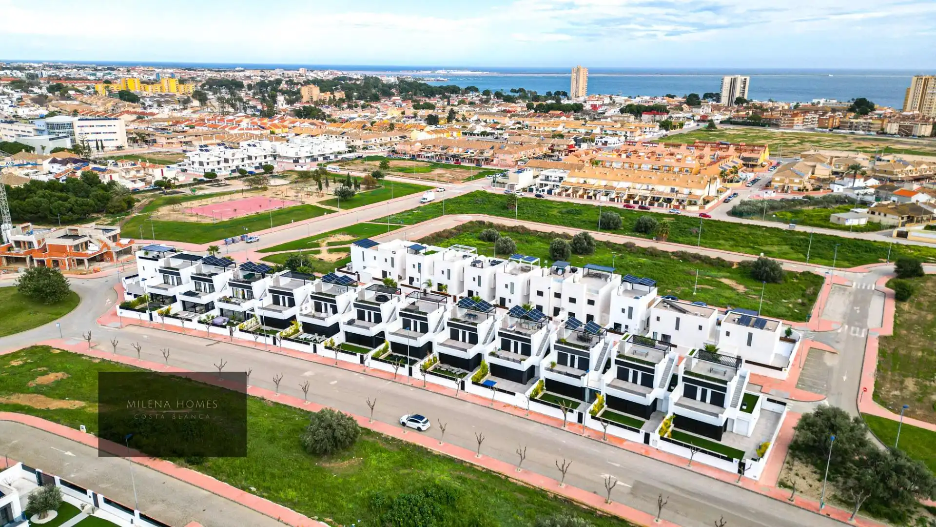 Vista exterior de Casa o xalet en venda en San Javier amb Aire condicionat, Calefacció i Jardí privat