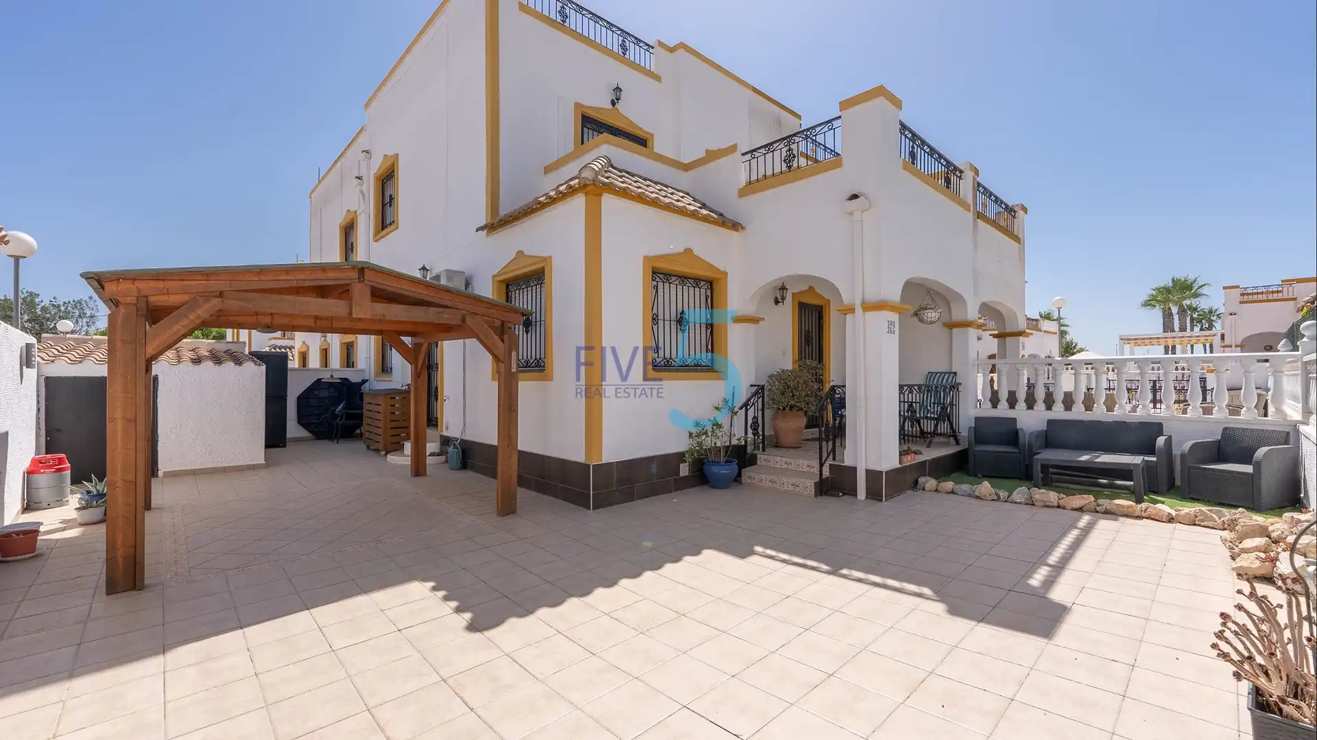 Maison mitoyenne avec piscine à vendre à Desamparados - Hurchillo - Torremendo