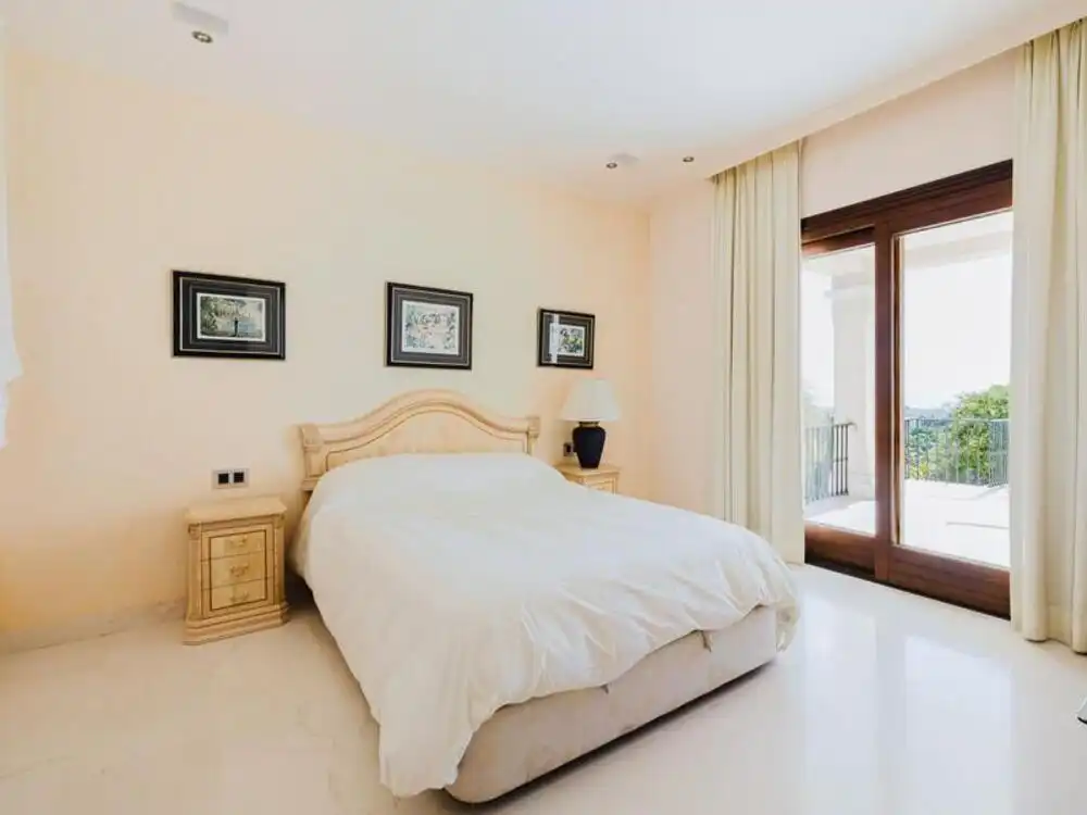 Bedroom of Houses for rent in Benahavís  with Air Conditioner, Private garden and Terrace