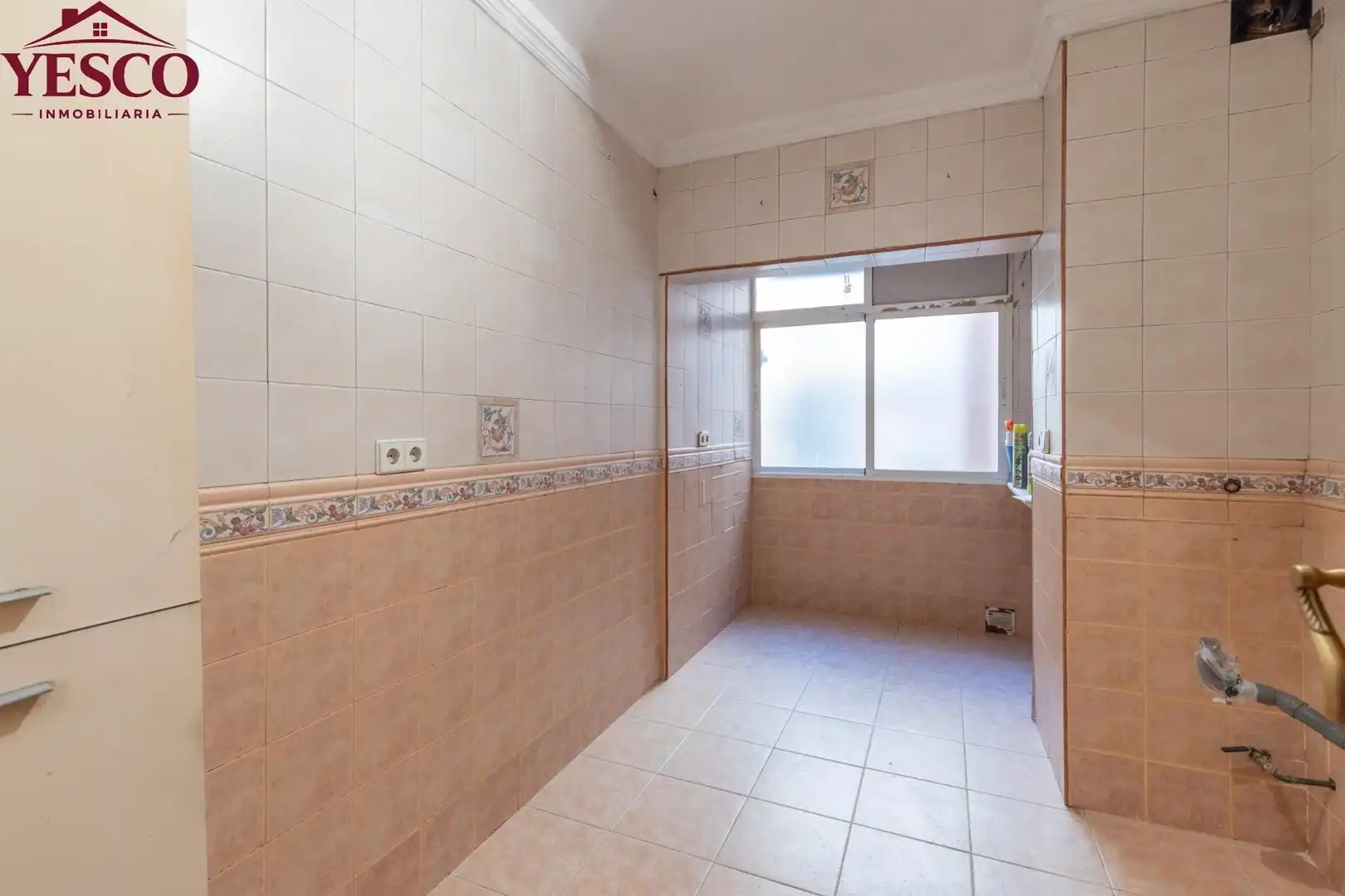 Bathroom of Flat for sale in Granada