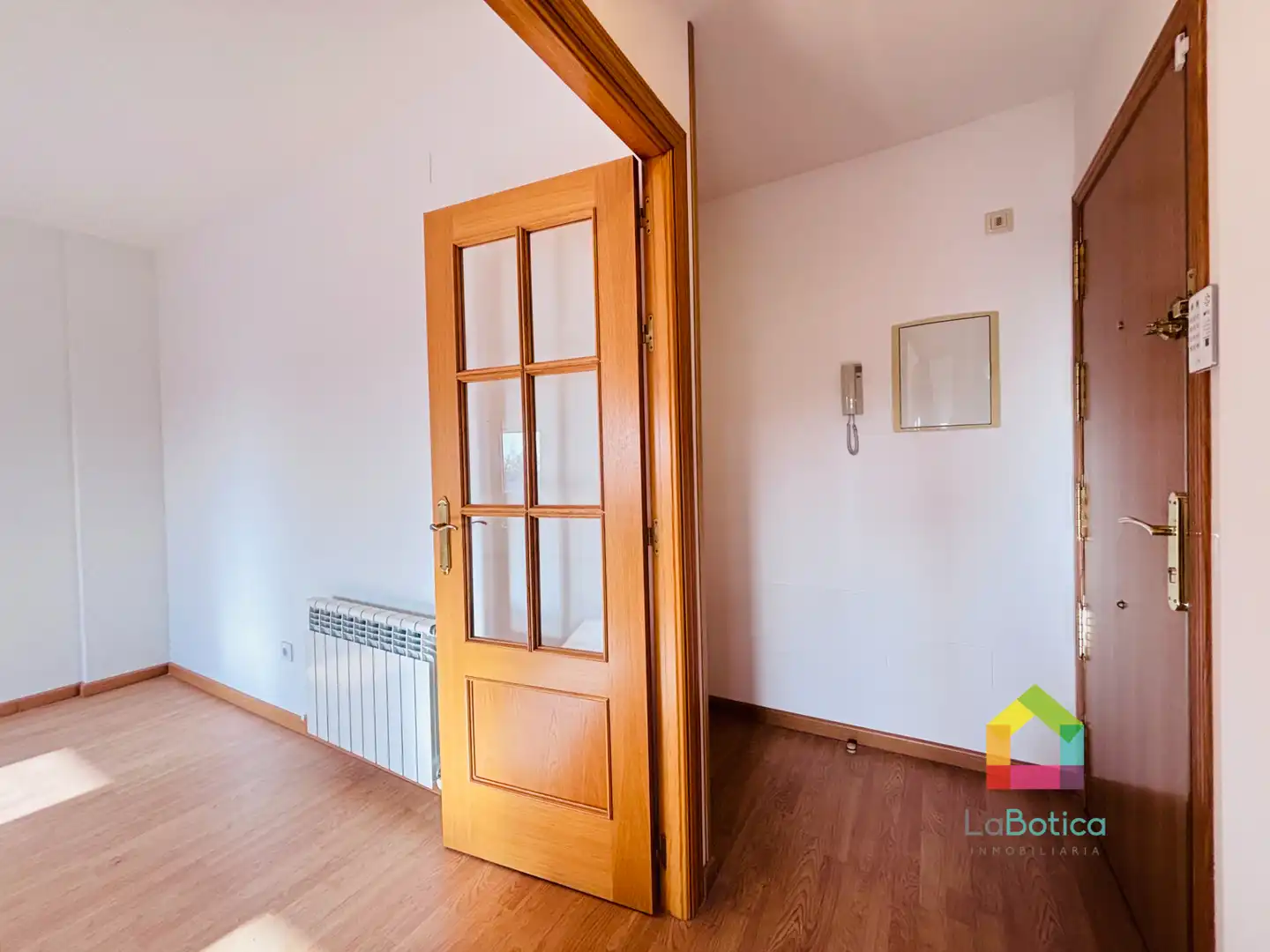Flat for sale in Ajofrín  with Oven and Washing machine
