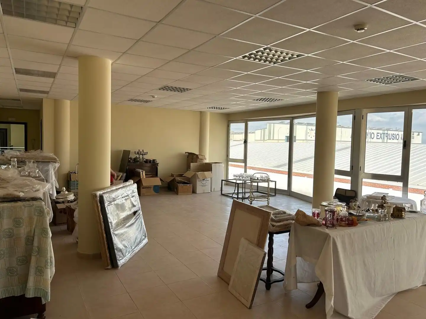 Local comercial en venda a Zona de la Vega, imagen 4