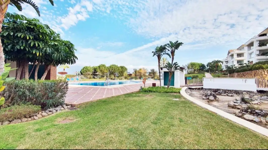Schwimmbecken von Dachboden zum Verkauf in Mijas mit Terrasse, Abstellraum und Schwimmbad