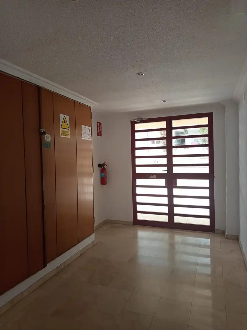 Appartement compact avec ascenseur à louer à Avenida de San Bartolomé de Tirajana 36, imagen 7