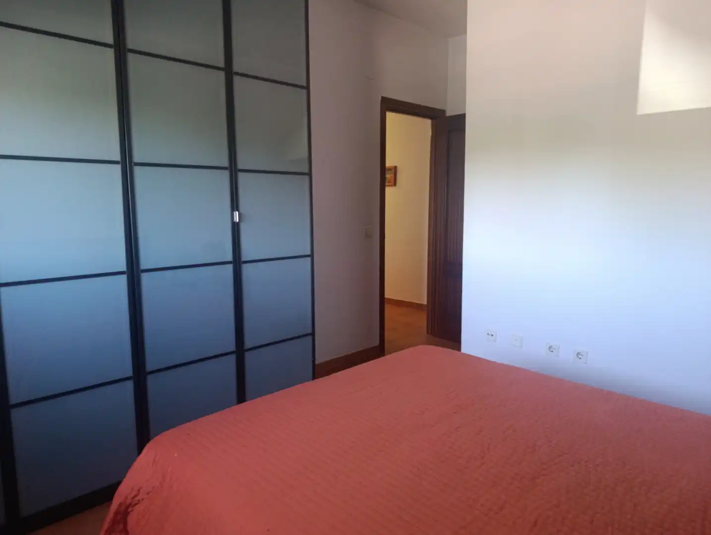 Habitación de Piso de alquiler en Dos Hermanas con Aire acondicionado, Terraza y Amueblado