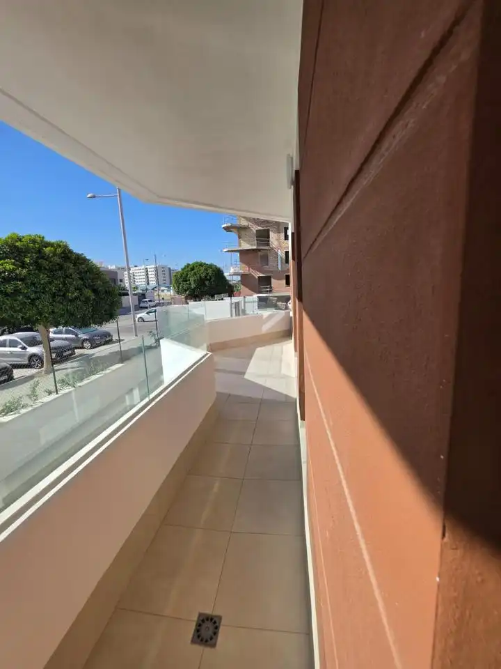 Terrasse von Wohnung zur Miete in Dos Hermanas mit Klimaanlage, Terrasse und Gemeinschaftspool