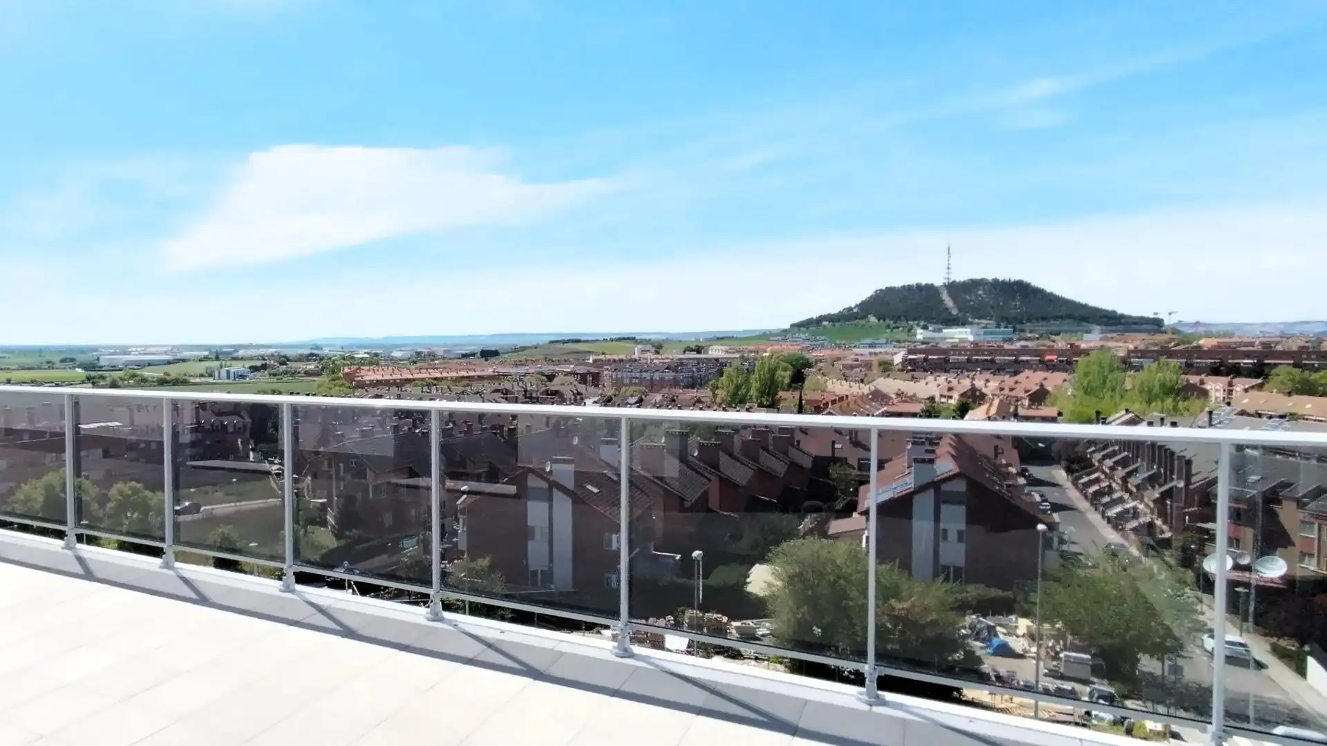 Terraza de Ático en venta en Cistérniga con Terraza, Trastero y Piscina comunitaria