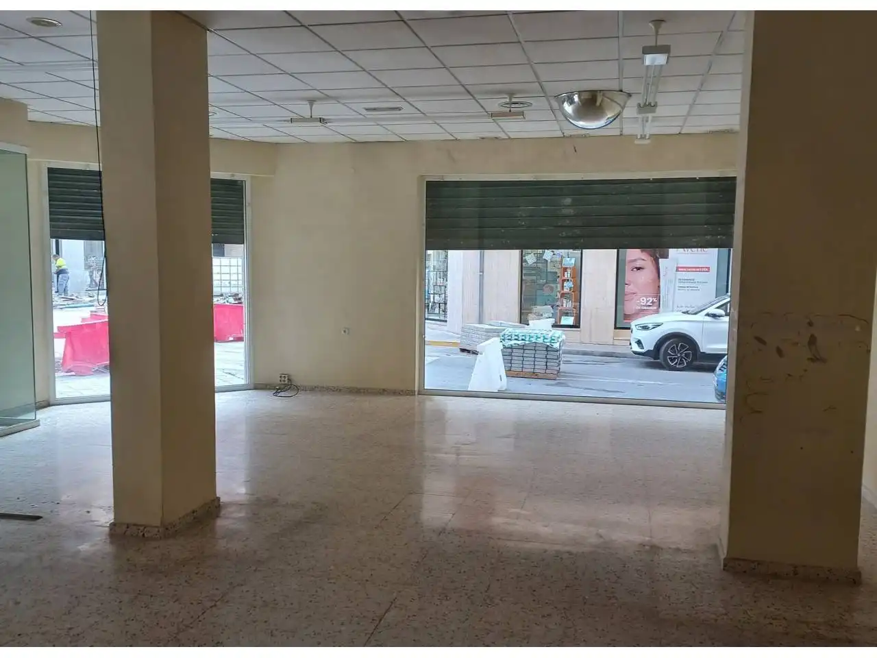 Local comercial en alquiler en Avenida Alfonso XIII 44, imagen 3