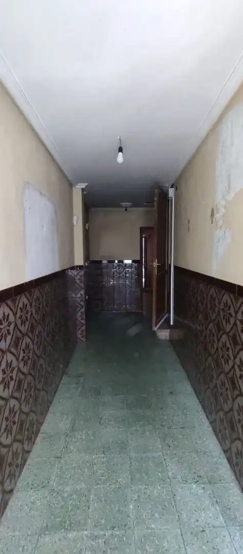 Casa adosada en venda a Escuderos, Campaspero