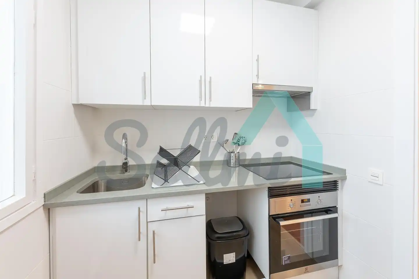 Cocina de Piso para compartir en Oviedo  con Calefacción, Parquet y Amueblado