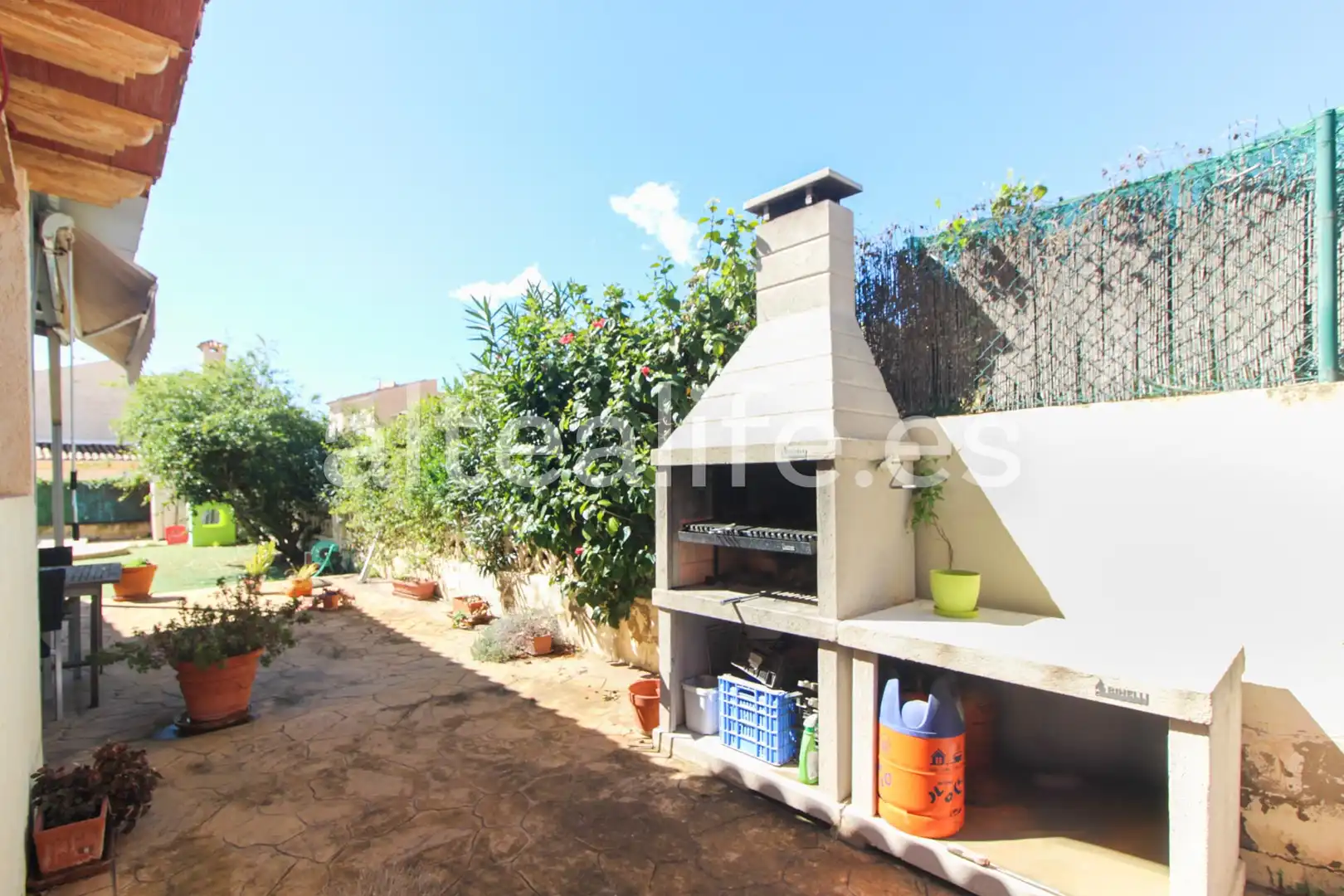 Vista exterior de Casa o chalet en venta en La Nucia con Aire acondicionado, Calefacción y Jardín privado
