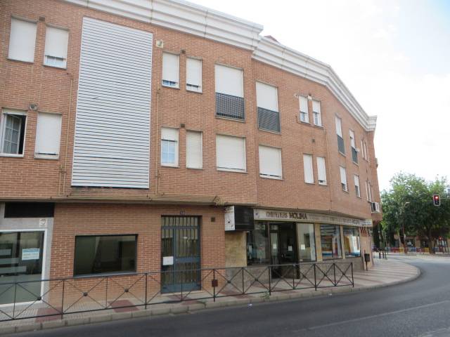 Piso en Venta en C/ Sacedon  en Ayuntamiento - Avenida Siglo XXI