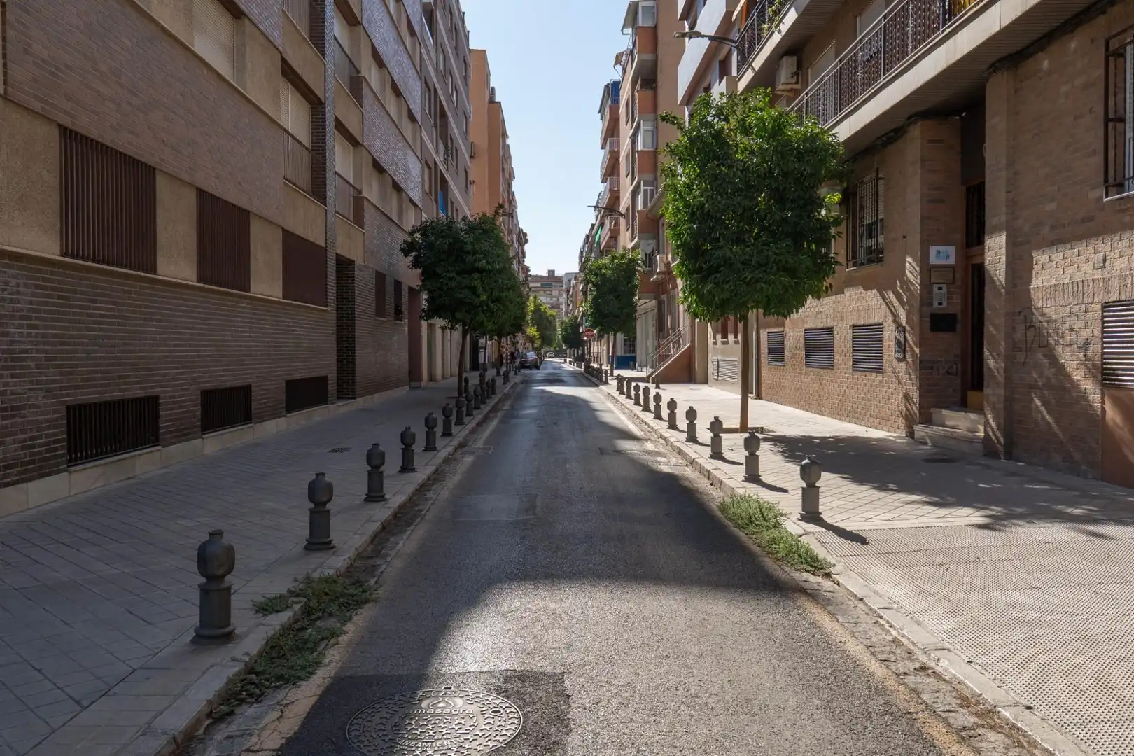 Außenansicht von Wohnung zur Miete in Granada mit Klimaanlage, Heizung und Möbliert