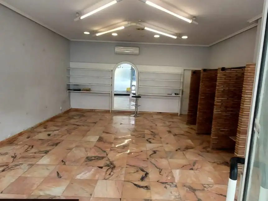 Commercial properties for rent in Elda  with Air Conditioner and Heating