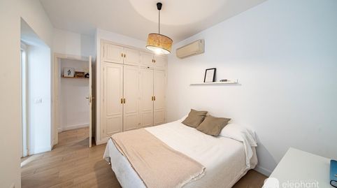 Foto 4 de Piso de alquiler en Almagro, Madrid Capital