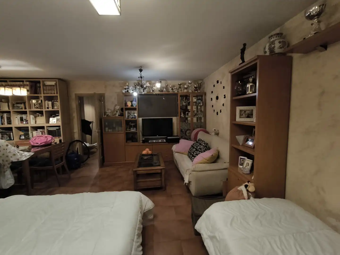Sala d'estar de Casa adosada en venda en Galapagar amb Calefacció, Jardí privat i Terrassa