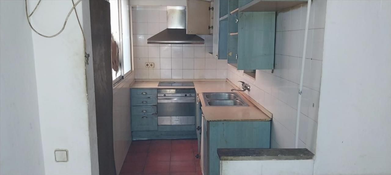 Kitchen of Flat for sale in Sabadell