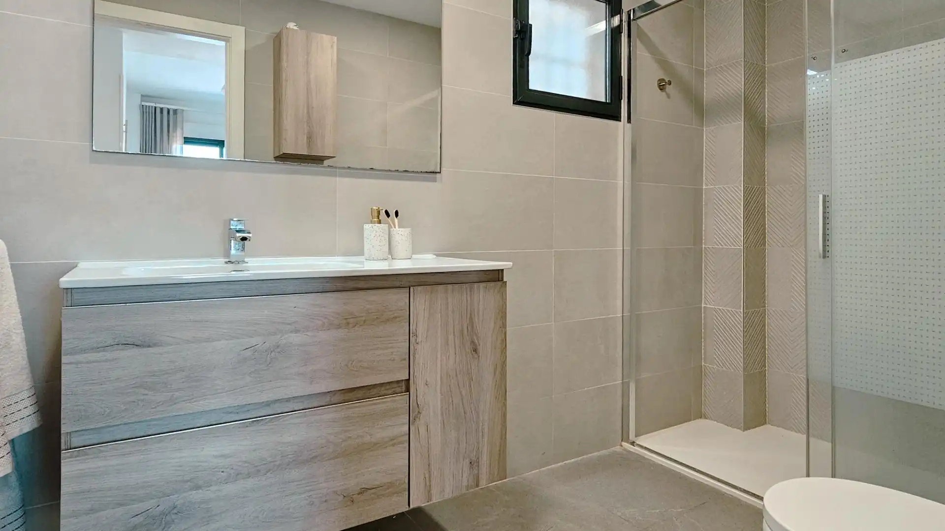 Bathroom of Flat for sale in Daimús  with Air Conditioner, Terrace and Furnished