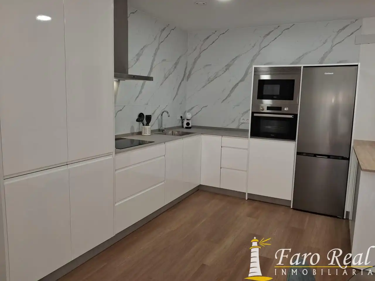 Cocina de Piso de alquiler en Sanlúcar de Barrameda con Aire acondicionado y Amueblado