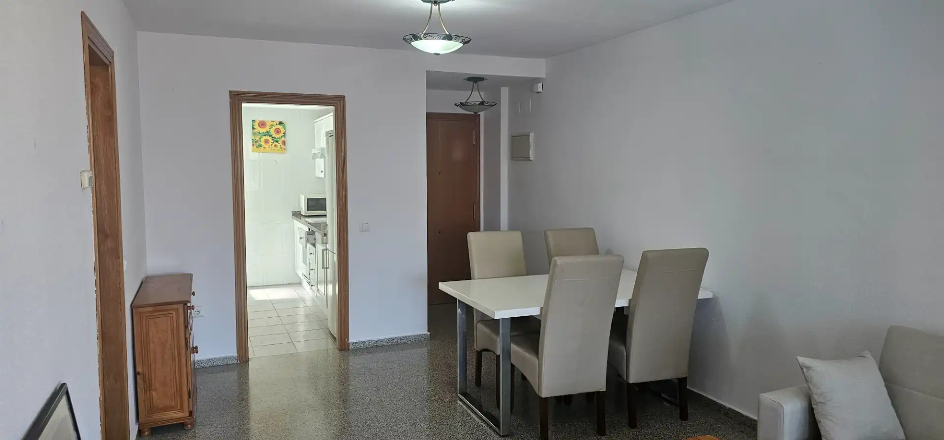 Menjador de Apartament de lloguer en Alboraya amb Aire condicionat, Terrassa i Moblat