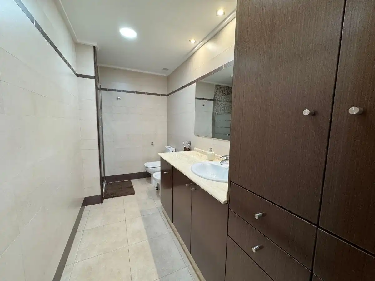 Baño de Piso en venta en Simat de la Valldigna con Aire acondicionado y Trastero