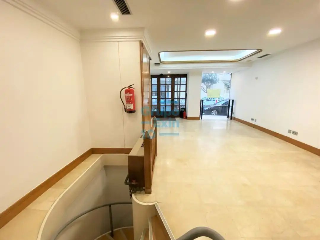Local comercial en venda a Antiguo, imagen 4