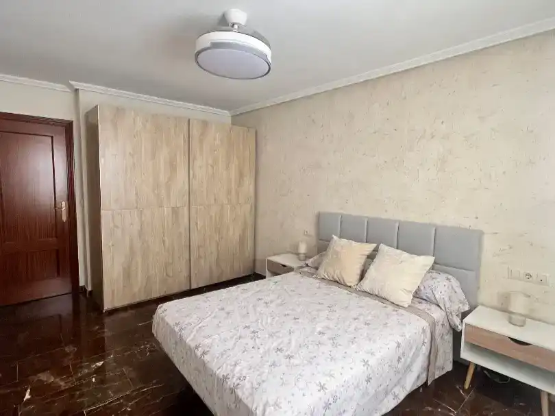 Habitación de Dúplex de alquiler en Jaén con Aire acondicionado, Amueblado y Balcón