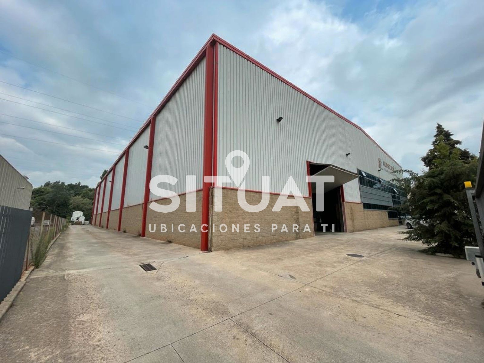 Exterior view of Industrial buildings to rent in Rubí  with Heating and Alarm