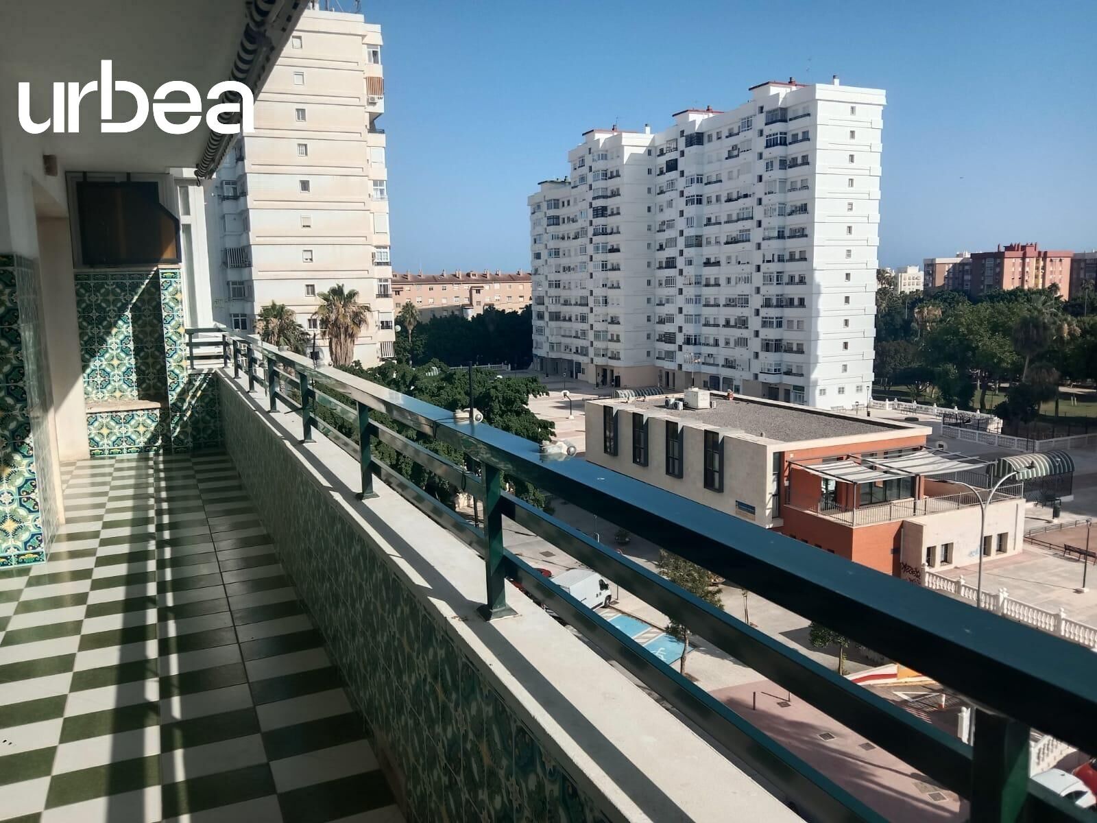 Vista exterior de Pis en venda en Málaga Capital amb Jardí privat, Terrassa i Alarma