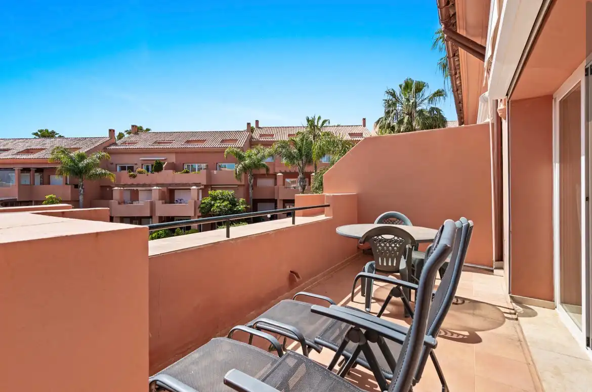 Wohnung mit Pool zum Verkauf in Estepona Pueblo, imagen 2