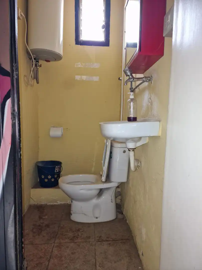 Badezimmer von Geschaftsraum zum Verkauf in Girona