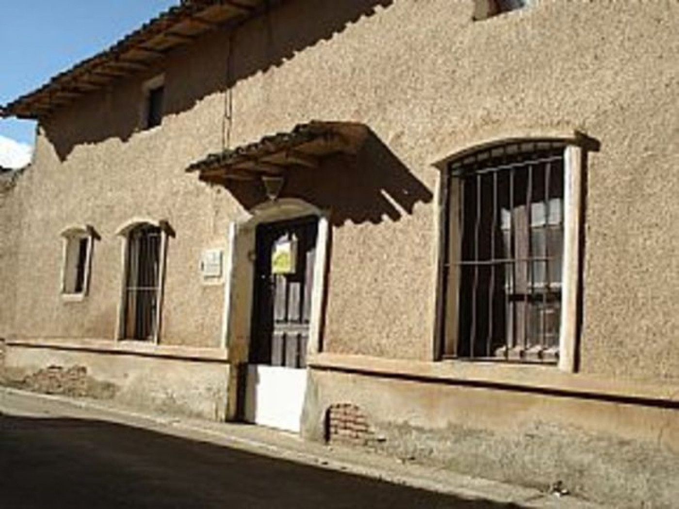 Vista exterior de Finca rústica en venda en Villafrades de Campos amb Calefacció