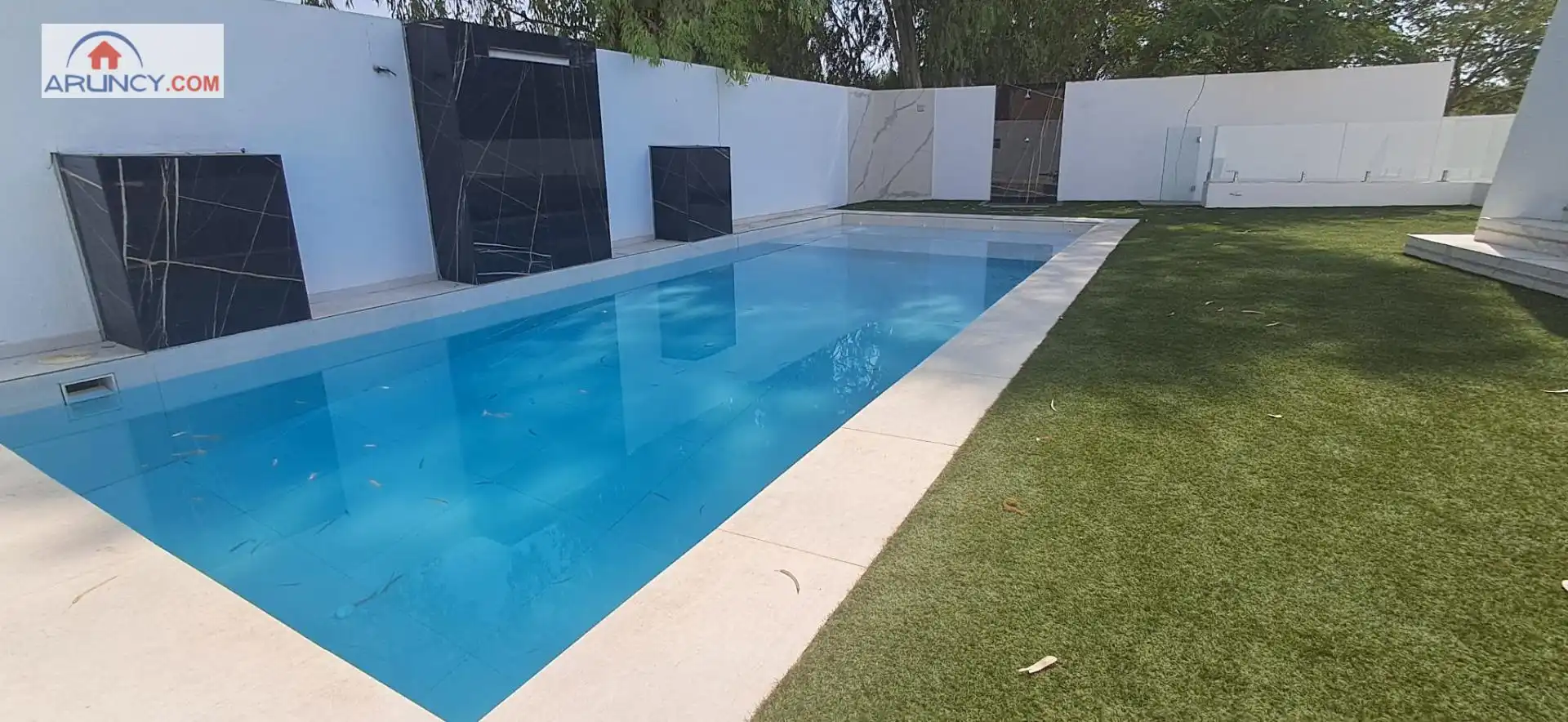 Piscina de Casa o xalet de lloguer en Montequinto amb Aire condicionat, Jardí privat i Piscina
