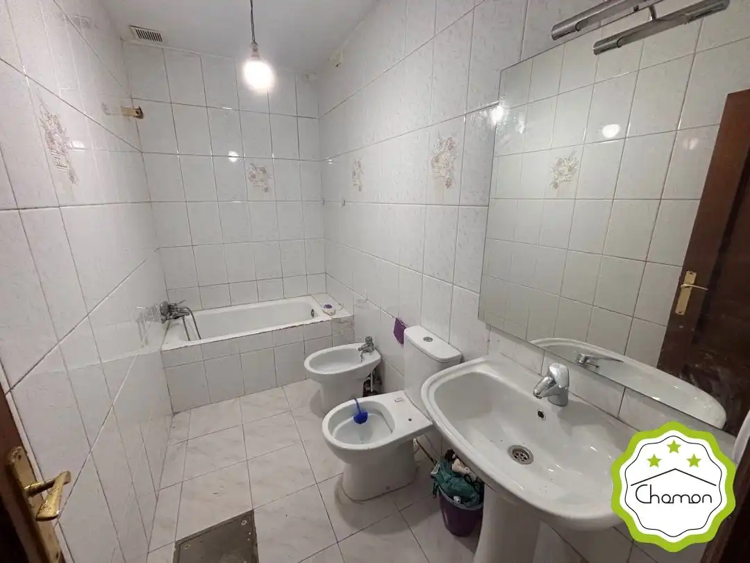Bathroom of Flat for sale in Bilbao   with Private garden