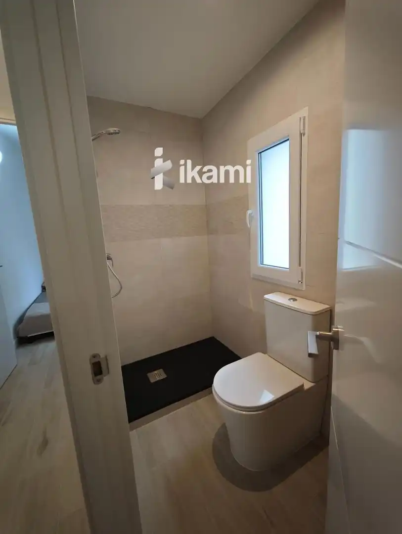 Baño de Piso en venta en Madrid con Calefacción y Alarma