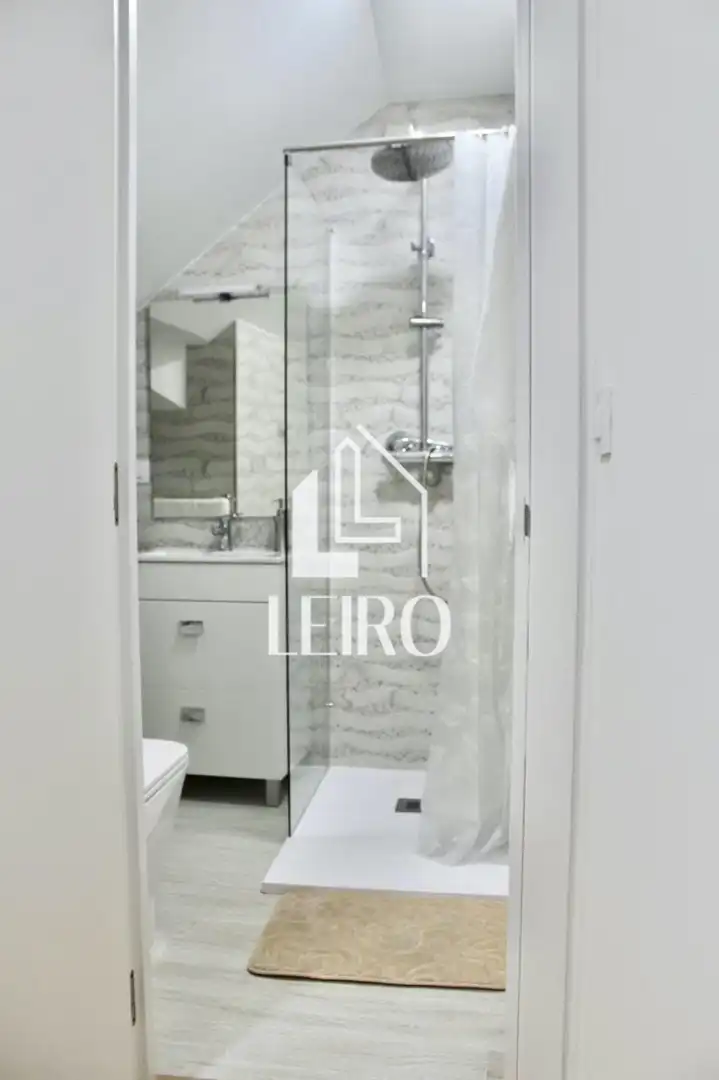 Bathroom of Houses for sale in Vilanova de Arousa  with Terrace and Furnished