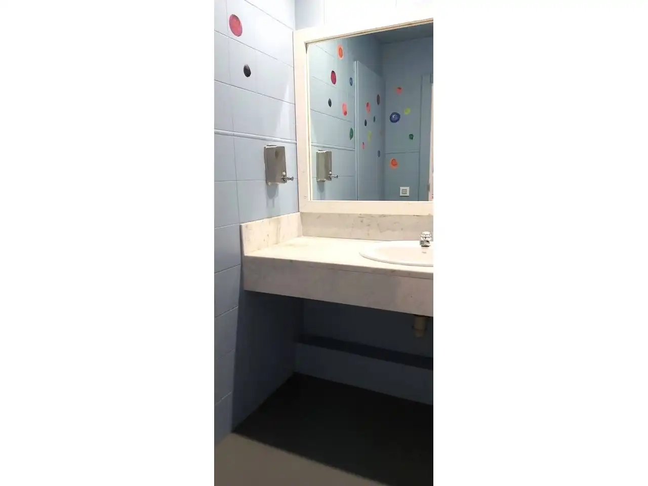 Badezimmer von Geschaftsraum zur Miete in Valls mit Klimaanlage