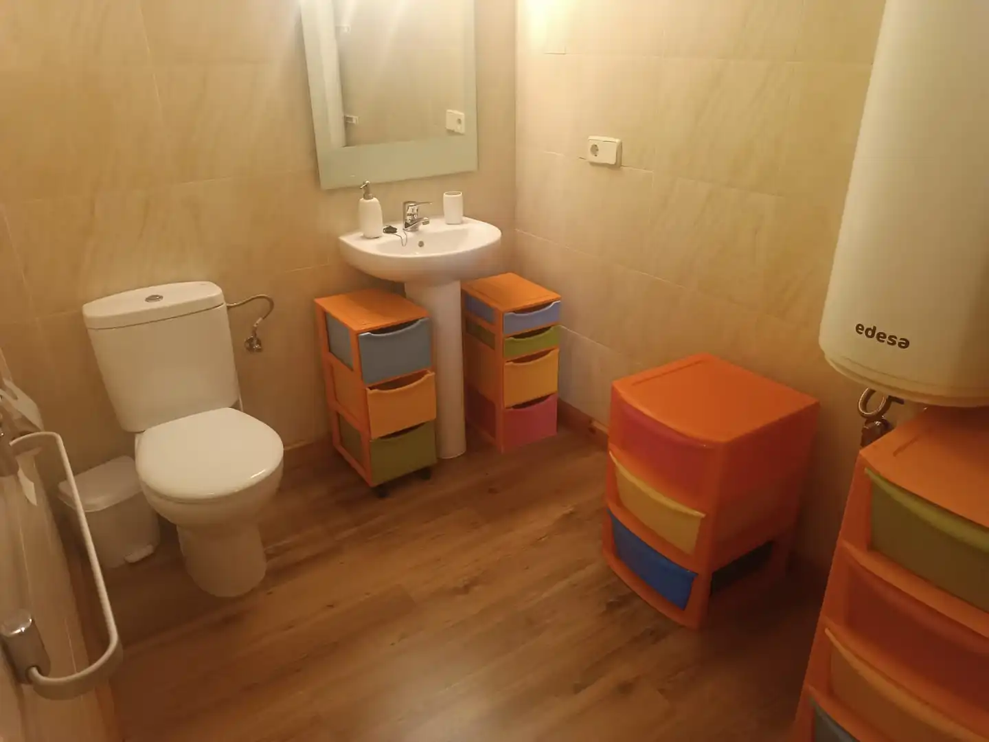 Baño de Dúplex en venta en Deltebre con Aire acondicionado, Calefacción y Terraza