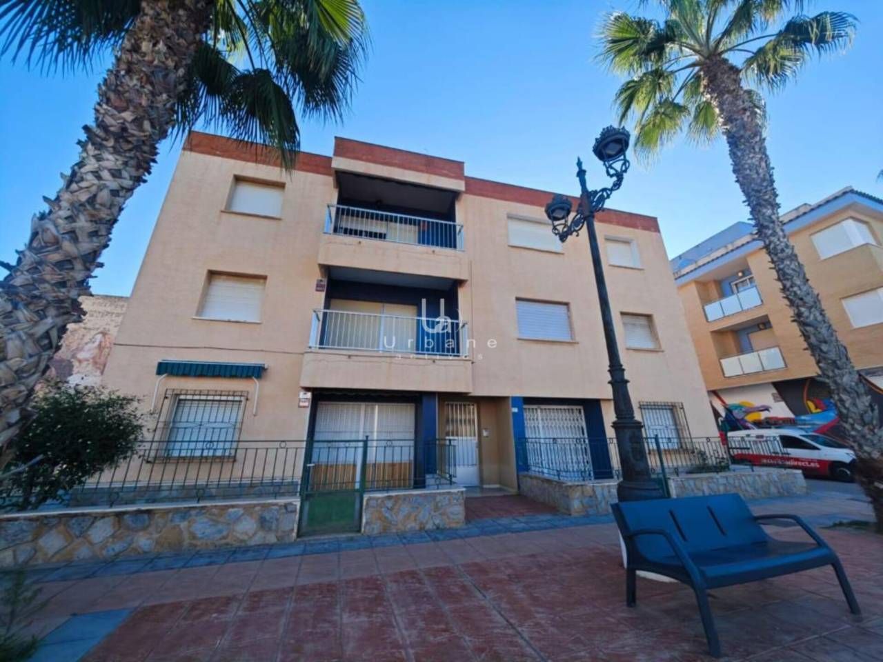 Exterior view of Flat for sale in Los Alcázares  with Air Conditioner, Heating and Terrace