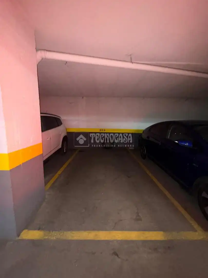 Parking de Piso en venta en Madrid