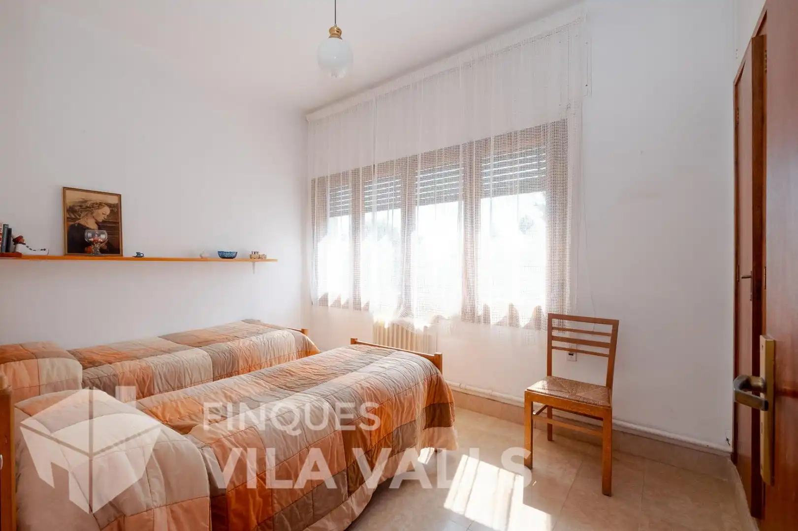 Dormitori de Casa o xalet en venda en Sant Quirze Safaja amb Jardí privat