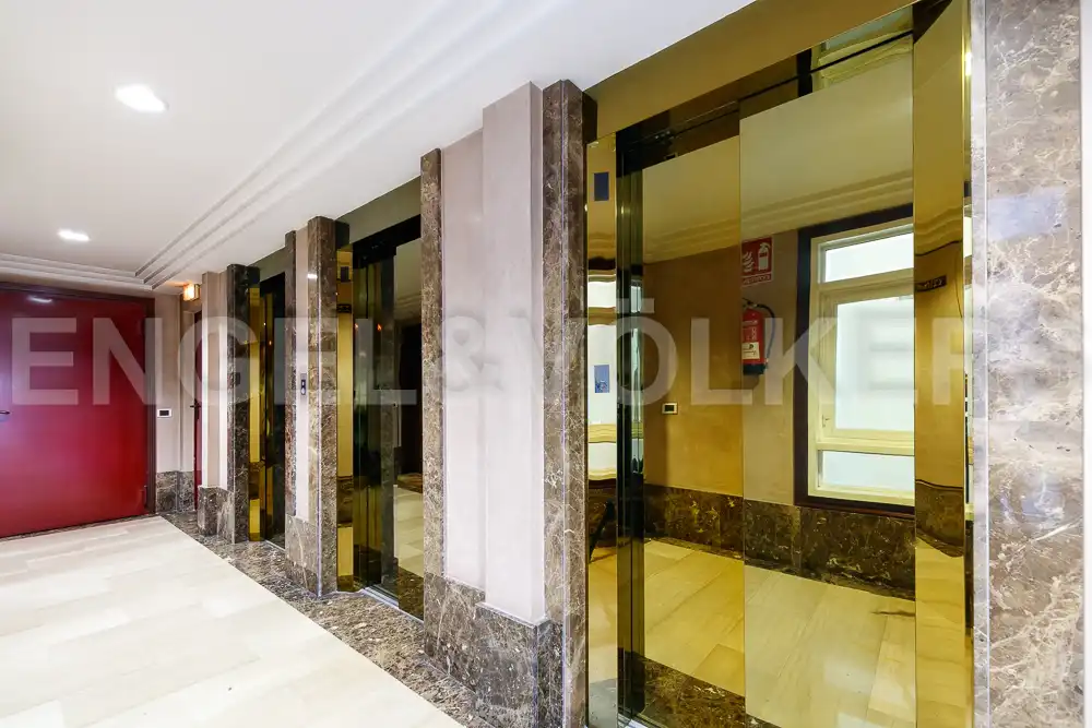 Pis de lloguer en Vigo  amb Calefacció, Parquet i Moblat