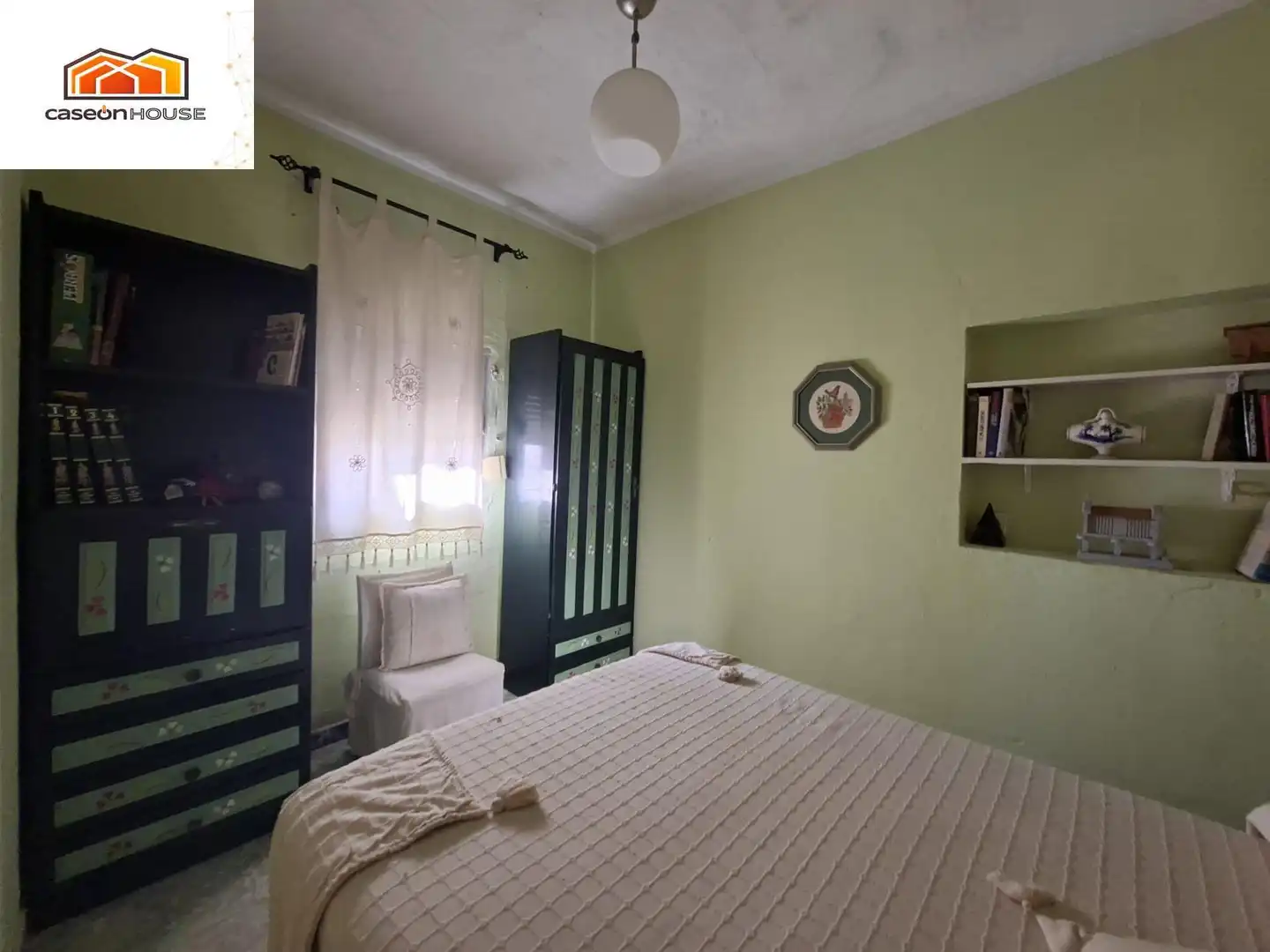 Habitación de Casa o chalet en venta en Chiclana de la Frontera con Terraza y Piscina comunitaria