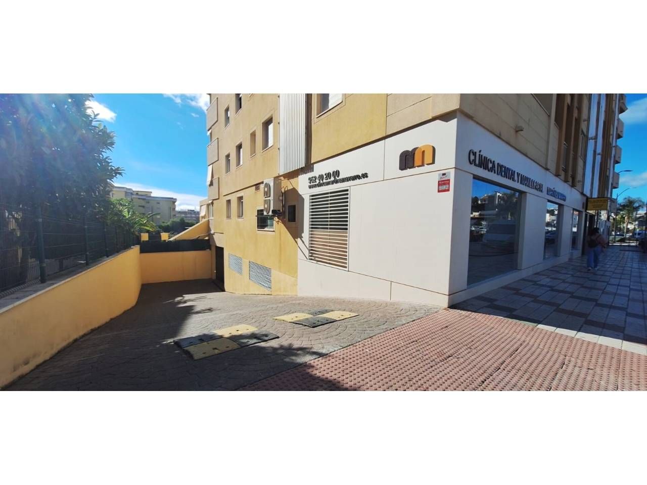 Vista exterior de Garatge en venda en Rincón de la Victoria