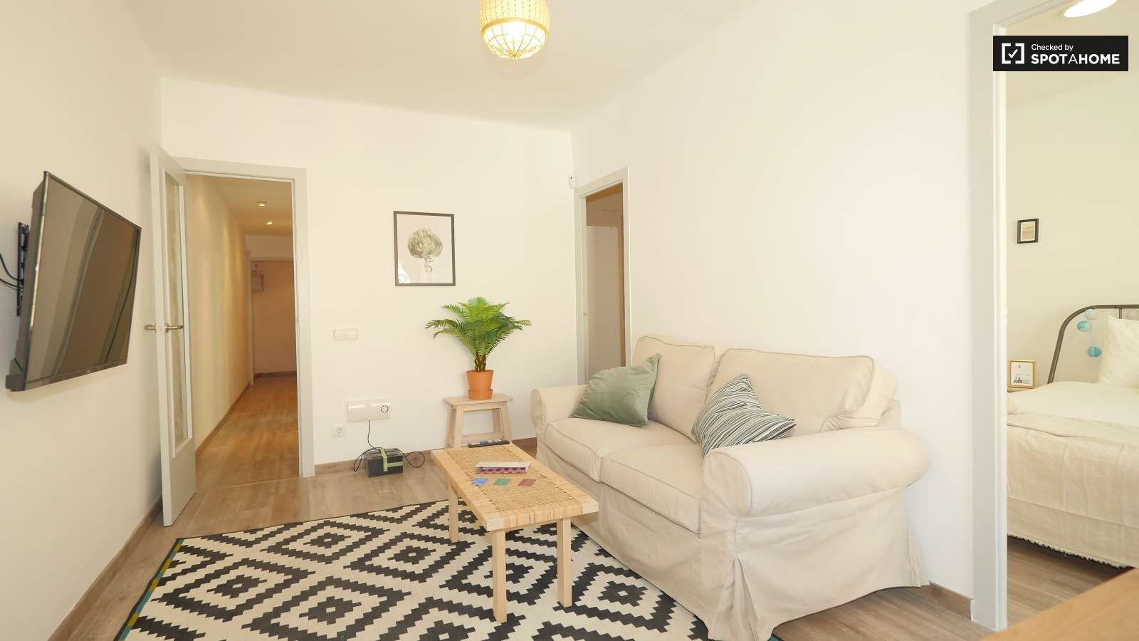 Sala d'estar de Apartament per a compartir en L'Hospitalet de Llobregat amb Aire condicionat i Terrassa