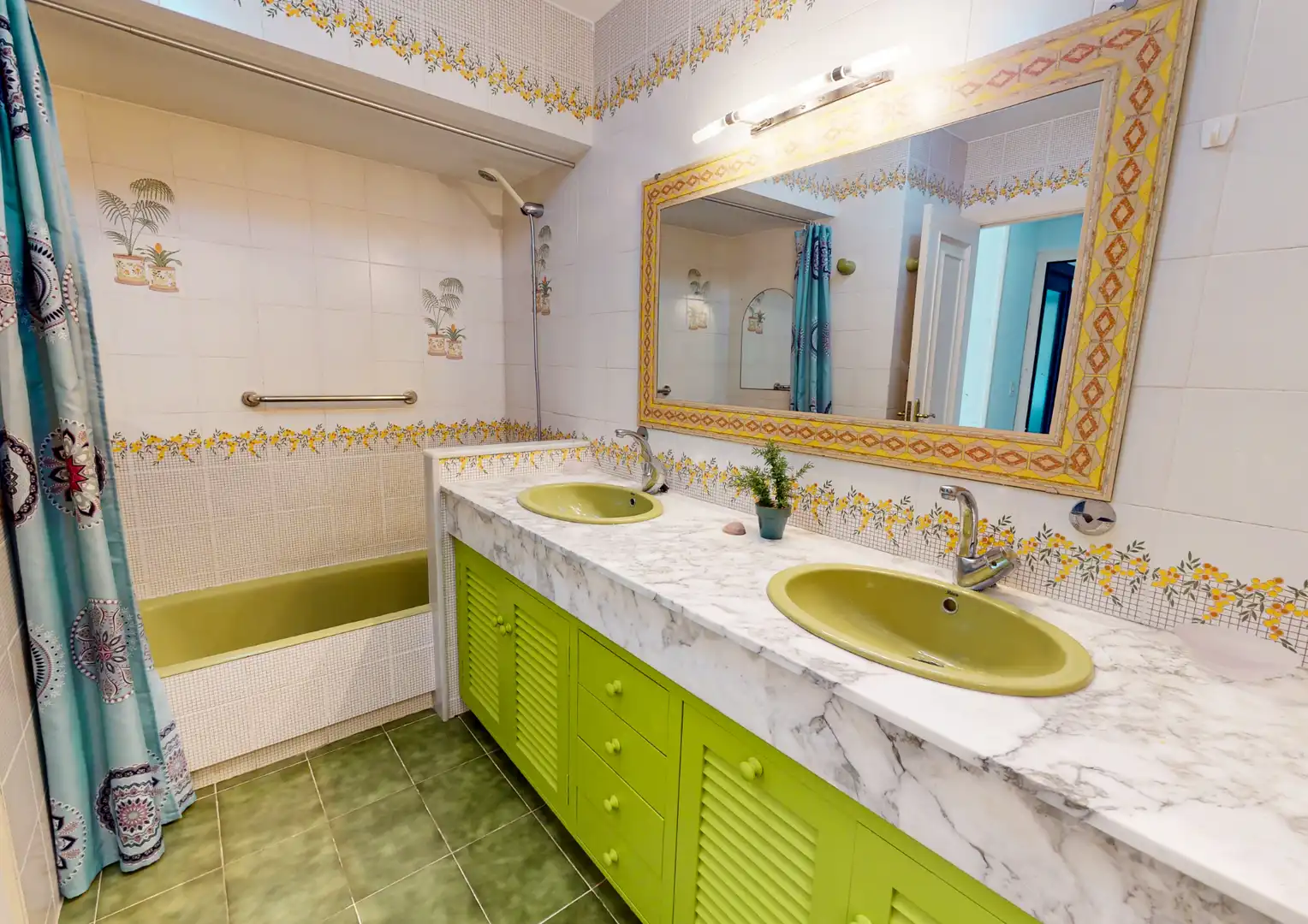 Bathroom of Flat for rent in Dénia  with Air Conditioner, Heating and Terrace