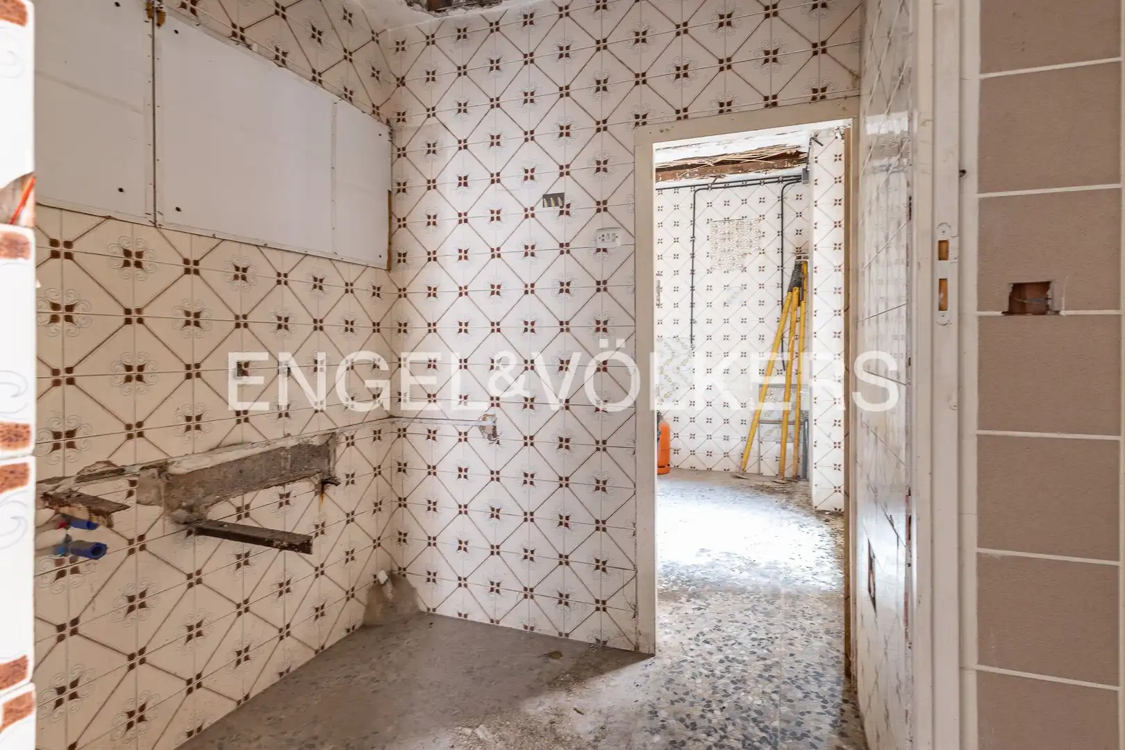 Cuina de Casa adosada en venda en Sabadell amb Calefacció, Jardí privat i Terrassa