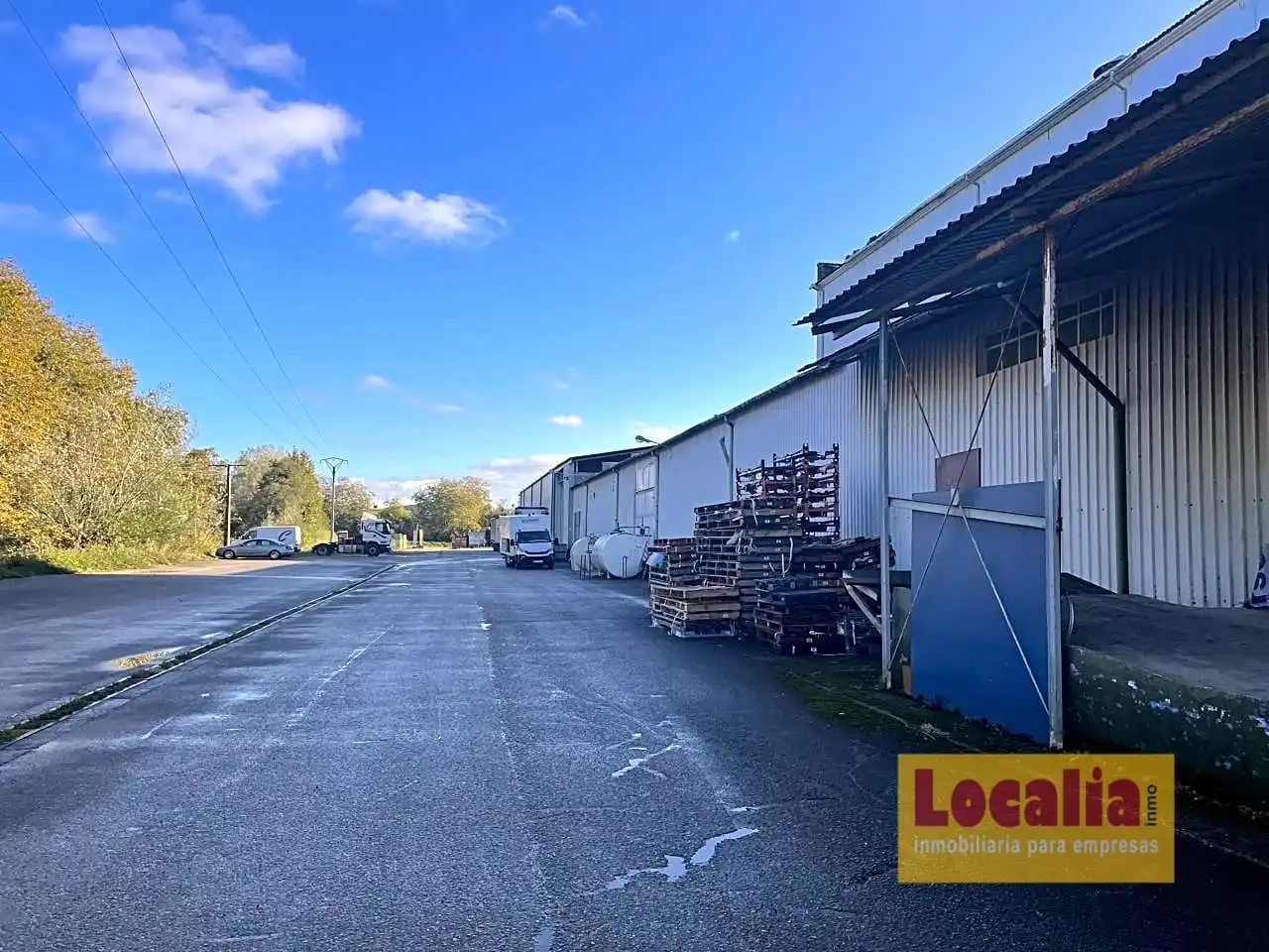 Nave industrial de alquiler en Entrambasaguas